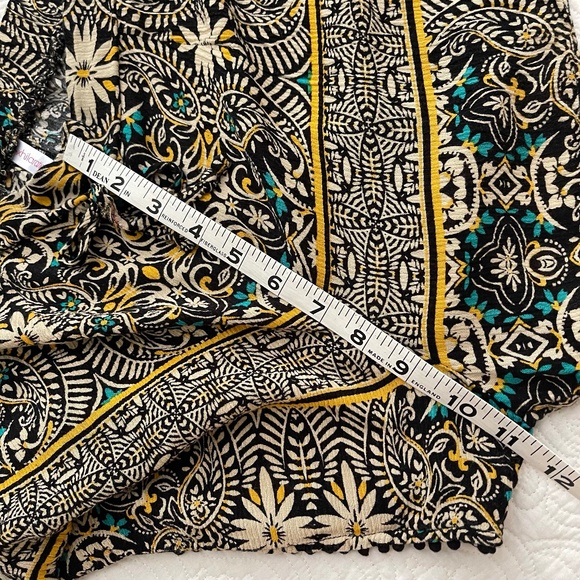 Xhilaration Floral Lightweight Shorts Size Small and Soft Crochet Bralette - Picture 7 of 16